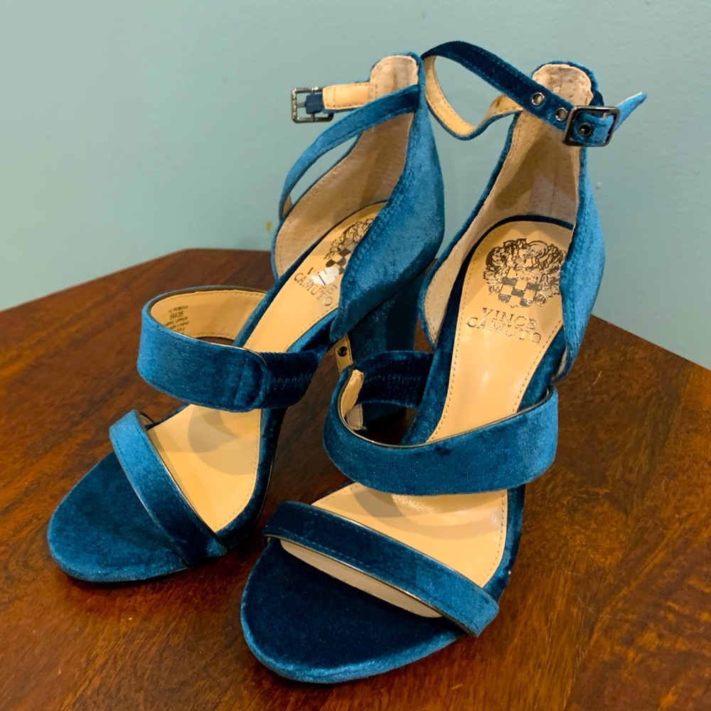COPY - Vince Camuto heels size 5us